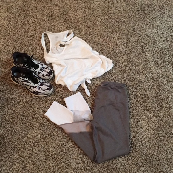 Apana Pants - Apana Cropped Yoga Pants